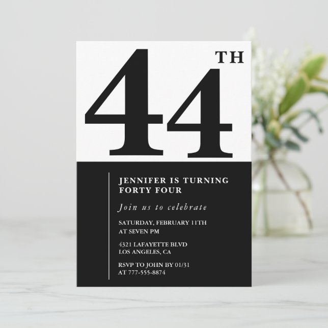 Mujer Elegante 44ª invitación de cumpleaños Negro (Anverso de pie)