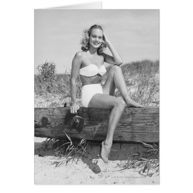 Mujer en Bikini (Frente)