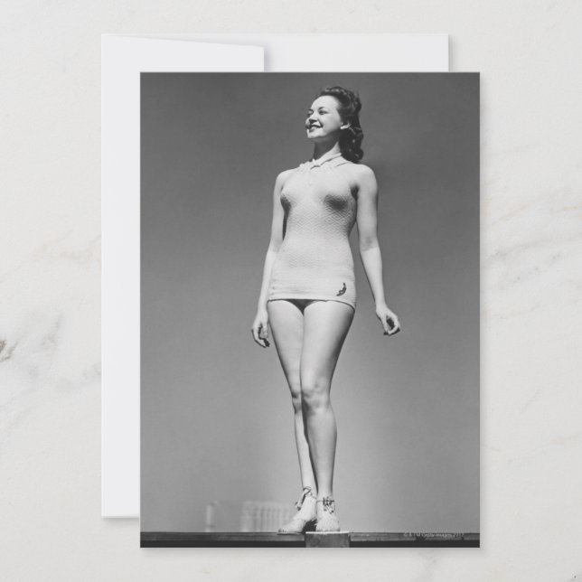 Mujer en traje de baño (Anverso)