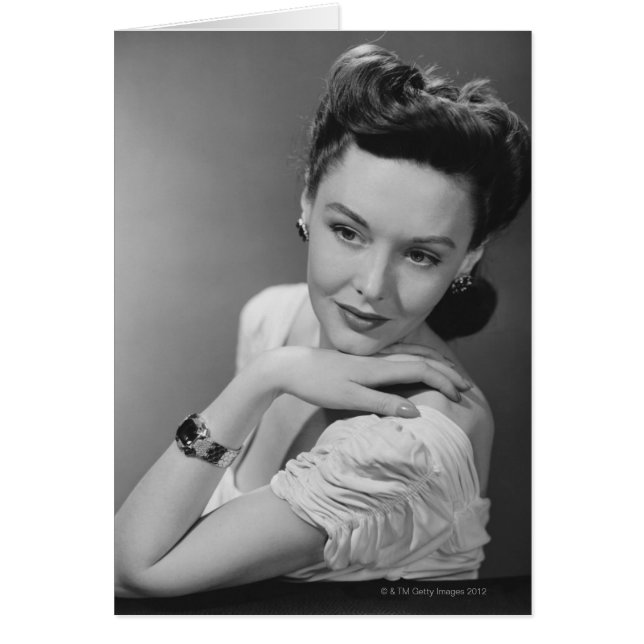 Mujer en traje de noche (Frente)