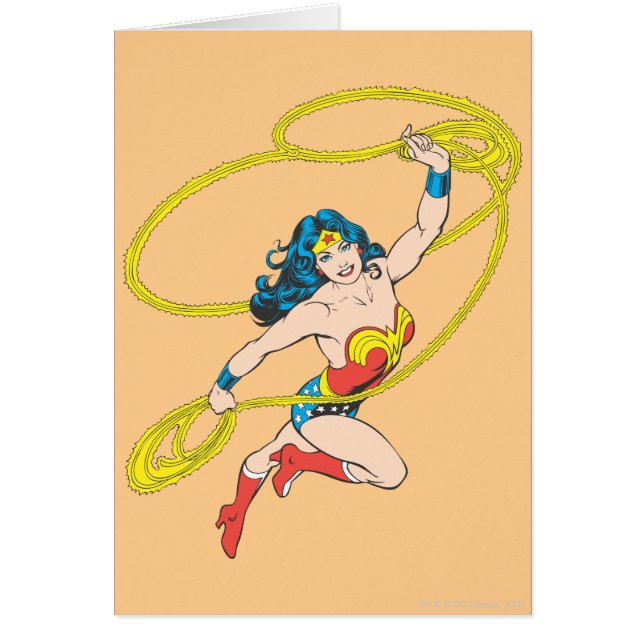 Mujer Maravilla sostiene Lasso 3 (Frente)