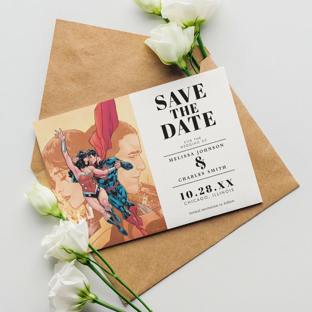 Mujer maravilla y superhombre salven la invitación (Invitation on table)