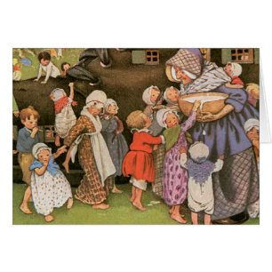 Mujer mayor en el zapato