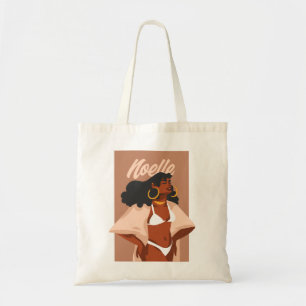 Mujer negra, bikini blanco, bolsa para vacaciones 