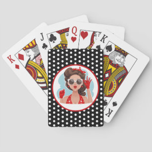 Mujer Retro Jugando Cartas