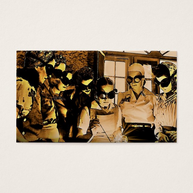 Mujer Soldando durante la Segunda Guerra Mundial (Frente)