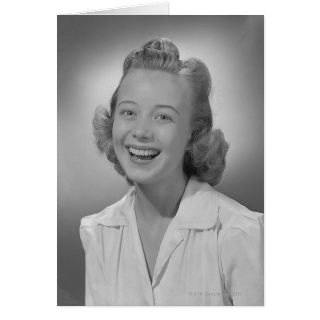 Mujer sonriendo (Frente)