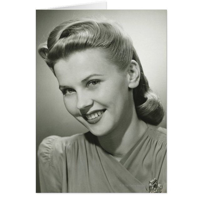 Mujer sonriendo 2 (Frente)