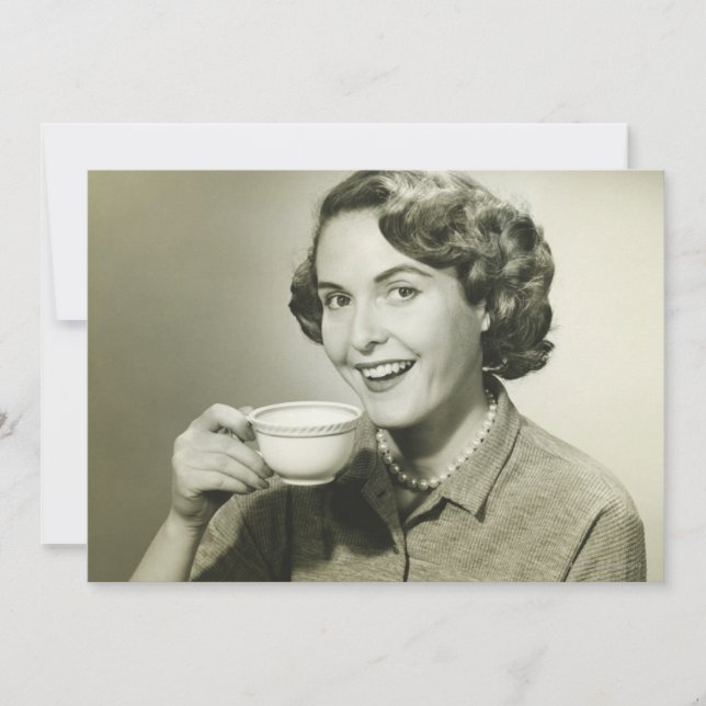 Mujer sosteniendo tazas (Anverso)