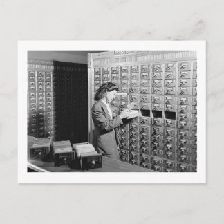 Mujer y Catálogo de Tarjetas de Biblioteca Vintage