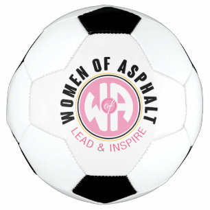 Mujeres de la pelota de fútbol de Asfalto