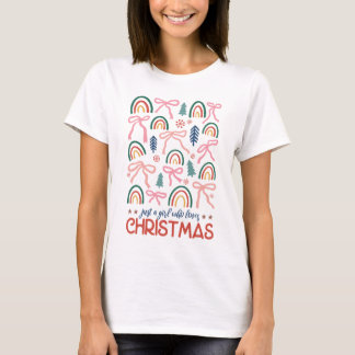 Mujeres doblan camisetas de navidad, regalo de nav