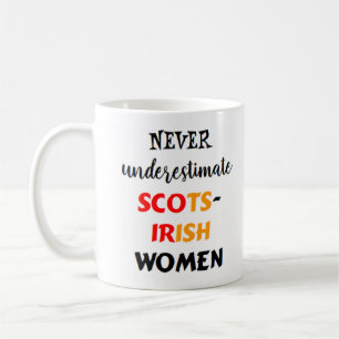 mujeres escocesas-irlandesas taza de café