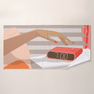 Mujeres presionando con la mano el botón de snooze