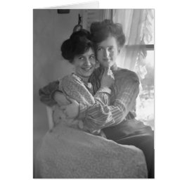 Mujeres ventilares enamoradas (abrazo)