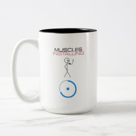 Músculos divertidos instalando la Copa del Café