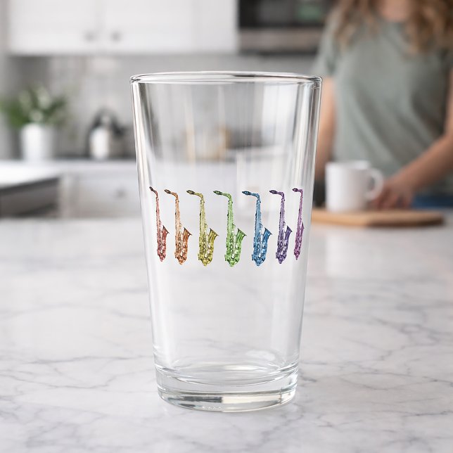 Música de Saxofones Arcoíris Colorida (A glass with a rainbow lineup of saxophones.)