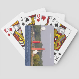 Muskegon Entrance Luces jugando a las cartas