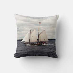 Mystic Whaler square almohada