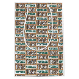 Nacido en 1966 con una bolsa de regalo