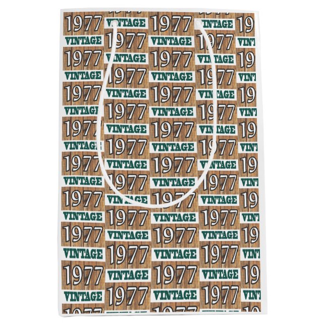 Nacido en 1977 con una bolsa de regalo (Anverso)