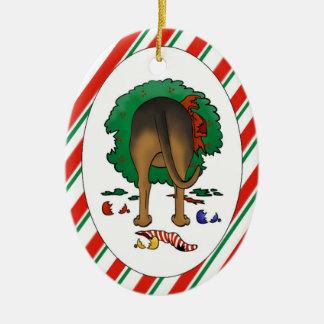 Nada empalma un ornamento del navidad del sabueso