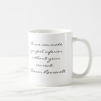 Nadie puede hacer que usted siente la taza