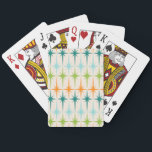 Naipes geométricos de Starbursts del vintage<br><div class="desc">Vintage. Geometrics. Starbursts. Si usted ama cualesquiera de esas palabras, esta cubierta de los naipes geométricos de Starbursts del vintage retro está para usted. Características del este diseño moderno de los mediados de siglo un fondo poner crema con filas de la turquesa, de la verde lima, del naranja, y de...</div>