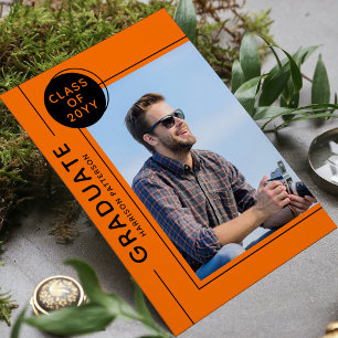 Naranja de escritura moderna de la fiesta de gradu