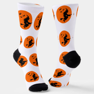 Naranja de Halloween y calcetines negros