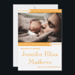 Naranja lindo Stripe Baby Girl Invitación<br><div class="desc">Naranja Cute Stripe Baby Girl Invitación. Usa estas lindas invitaciones de bebé con un lindo detalle para invitar a tus amigos y familiares a celebrar a tu recién nacido. Utilice el símbolo del sistema para personalizar de la invitación añadiendo su propia imagen de bebé, nombre del bebé, fecha de nacimiento...</div>