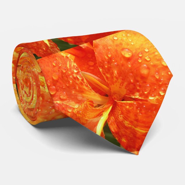 Naranja masculino y corbata amarilla floral (Enrollado)