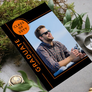 Naranja negro de escritura moderna de la fiesta de