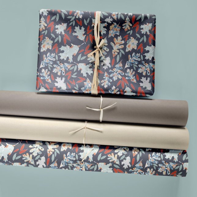 Naranjas  Blues de diseño de hojas tosadas (Tossed Leaves Design Fall Colors Oranges Blues Wrapping Paper Sheets by Studio Posies.)