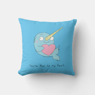Narwhal con la almohada del Día de San Valentín