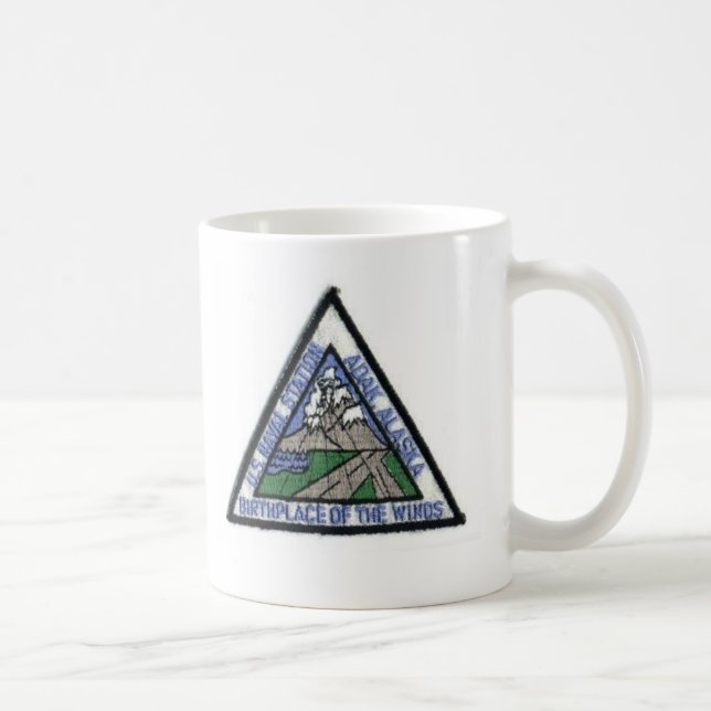 NAS Adak, taza de café de Alaska (Derecha)