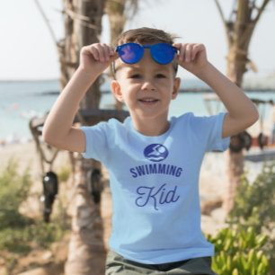 Natación Niña tipografía atrevida camiseta