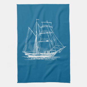 Nave azul del barco de vela de la toalla de cocina