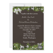 Navidad que casa la invitación con los ornamentos