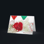 Navidad romántico para el cónyuge<br><div class="desc">Rosa rojo con los vidrios de cóctel rojos y verdes para el navidad romántico.</div>