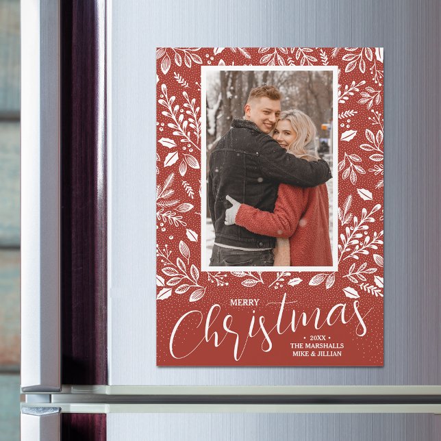 Navidades botánicos Foto Tarjeta magnética rústica (MAGNETIC! White Botanical Christmas Photo Cards Rustic Red)