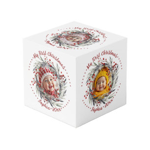 Navidades corean con cubo de fotos de bayas rojas