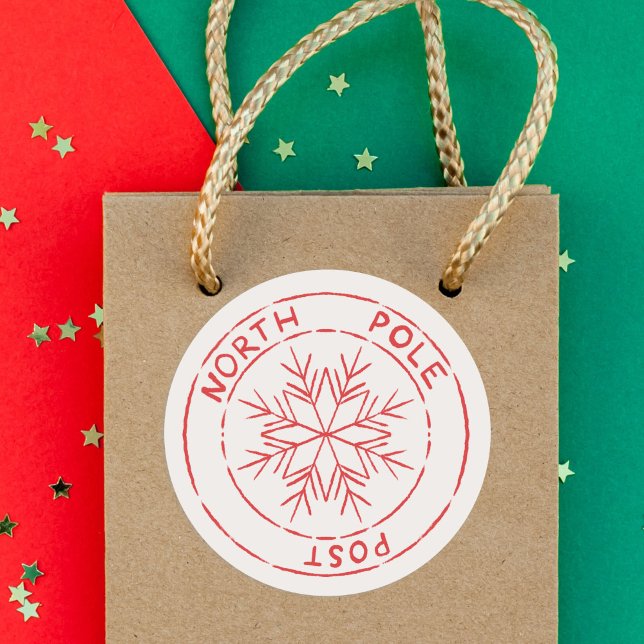 Navidades de copos de nieve con sello postal del P (North Pole Post Stamp Christmas Classic Round Sticker)