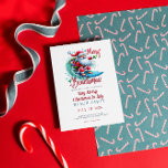 Navidades De Feliz Beachmas En La Invitación Del P<br><div class="desc">Feliz Navidad en julio invitando a la fiesta de surf Santa y la tipografía roja.</div>