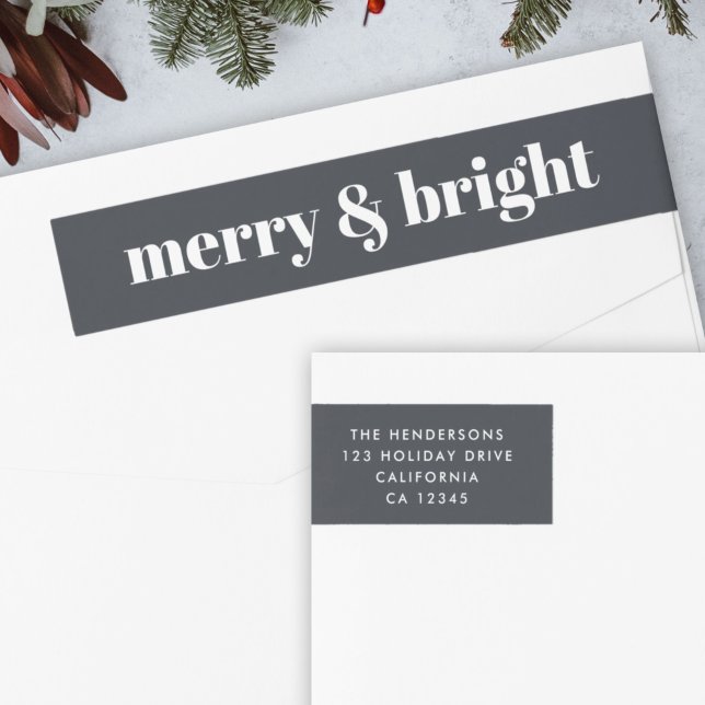 Navidades de moda moro y blanco brillante en blanc (“Merry & Bright” envelope wrap address label by Guava for your festive mail)