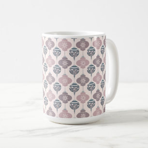 Navidades de ornamentos rosados y morados tazas de