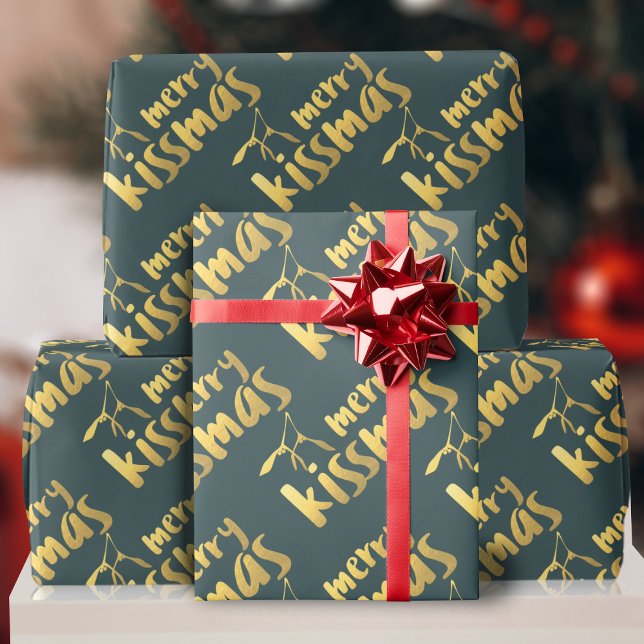 Navidades de oro Mistletoe Kissmas envueltos papel (Merry Kissmas wrapping paper just for you)