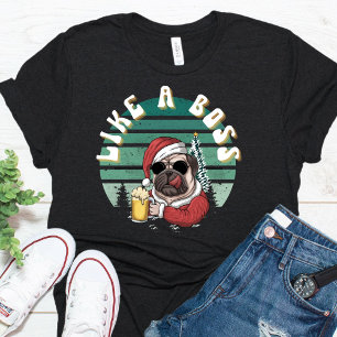 Navidades divertidos empujan la camiseta del perro