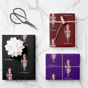 Navidades envolviendo papel de cazador de nueces p