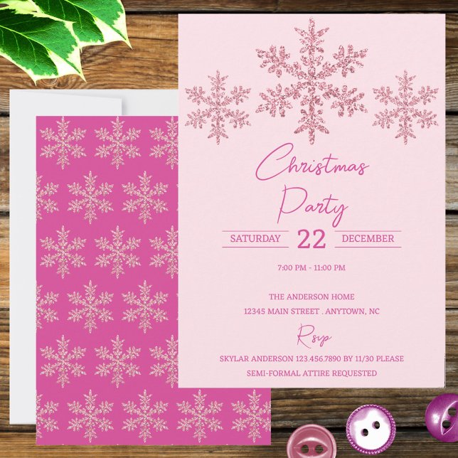 Navidades festivos elegantes de copo de nieve Glam (Planning the perfect Christmas party? These pink snowflake holiday invitations make a statement)